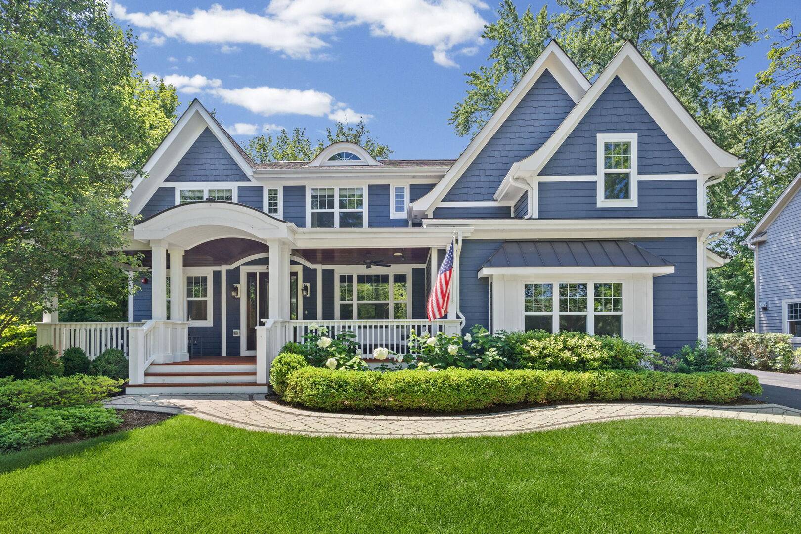 407 Lake ST, Libertyville, IL 60048