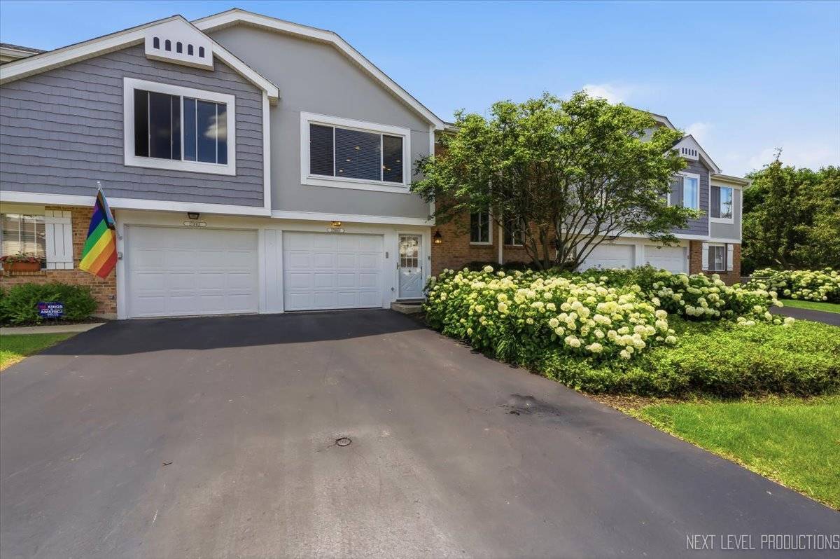 27W403 Melrose LN, Winfield, IL 60190