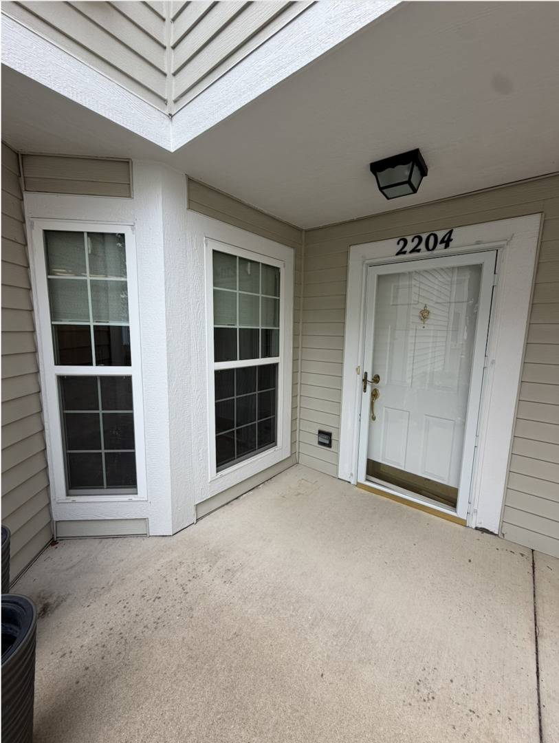 2204 SCOTT LN #2204, Aurora, IL 60502