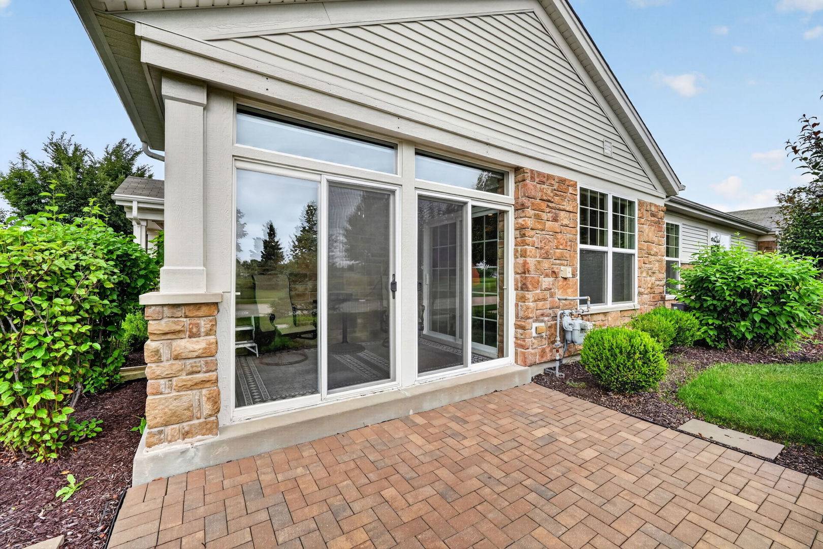 2603 Avondale CIR, Naperville, IL 60564