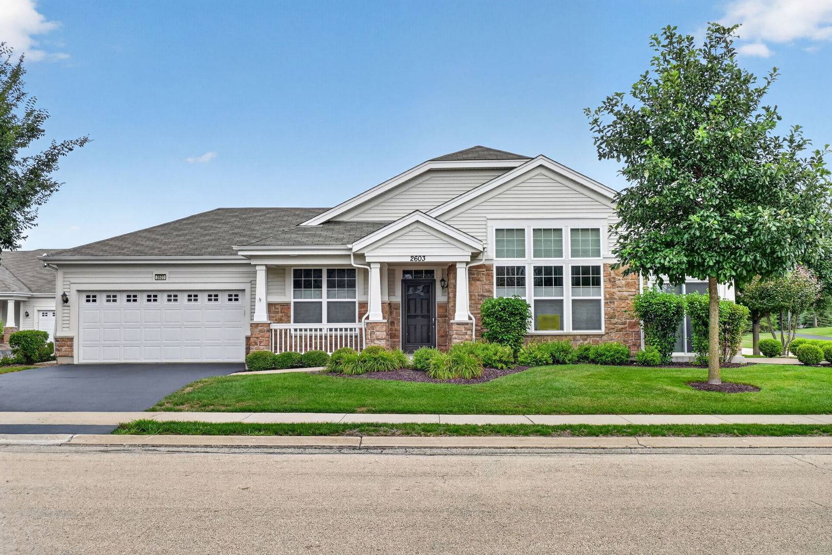 2603 Avondale CIR, Naperville, IL 60564