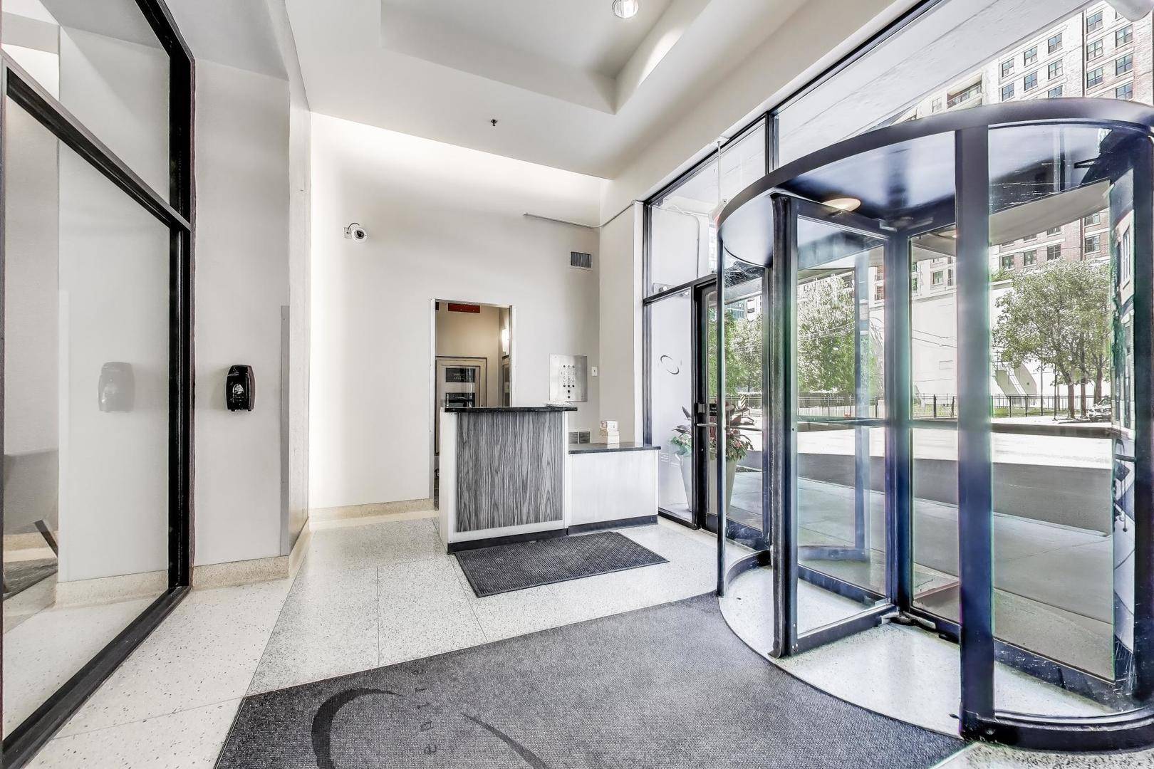 435 W ERIE ST #701, Chicago, IL 60654