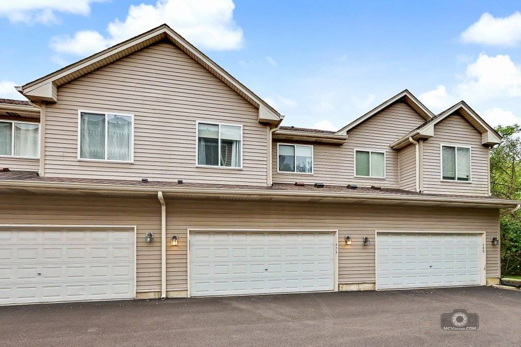11S490 Rachael CT, Willowbrook, IL 60527