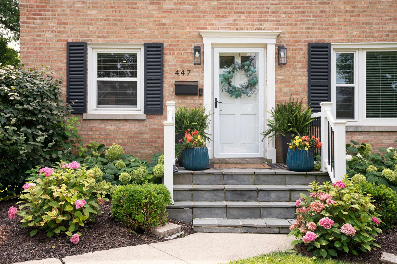 447 Ridge AVE, Clarendon Hills, IL 60514