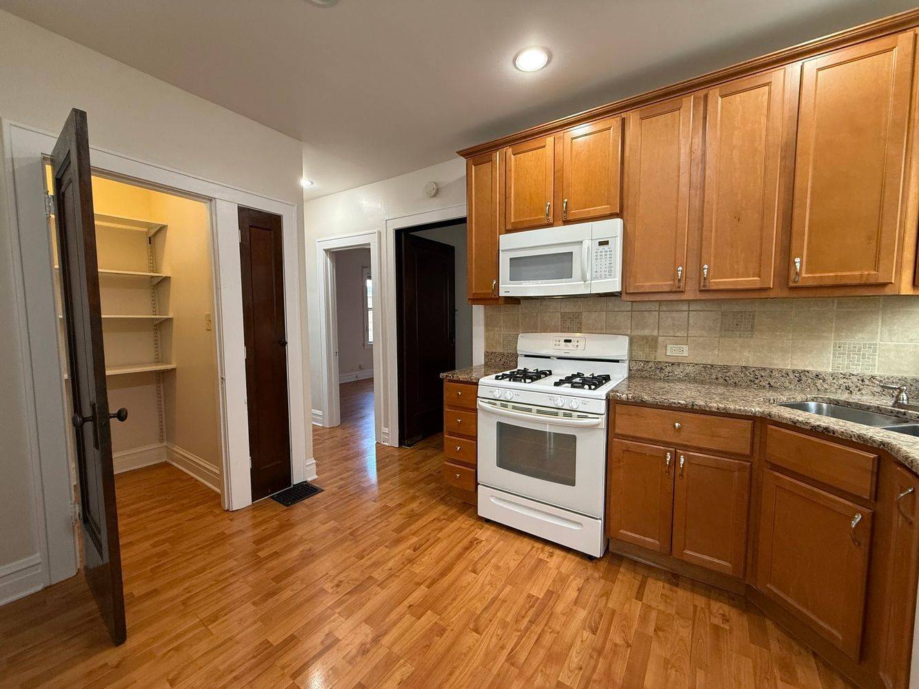 4950 N Marmora AVE #3, Chicago, IL 60630