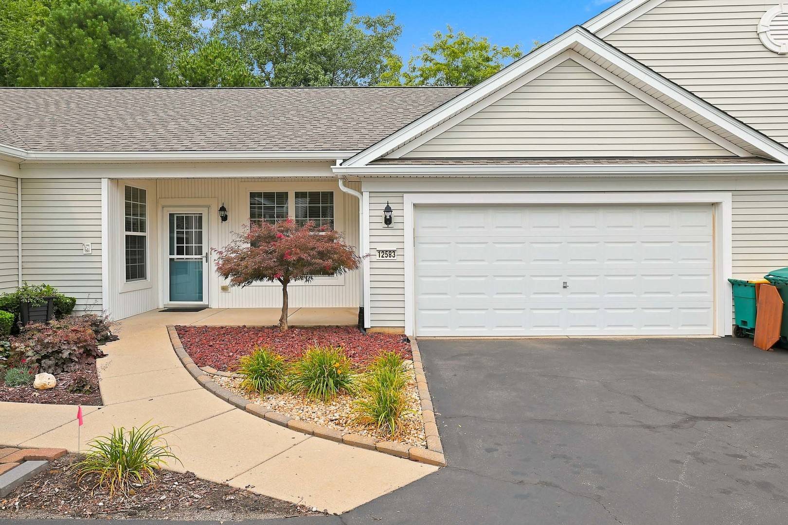 12583 Rock Island TRL, Huntley, IL 60142