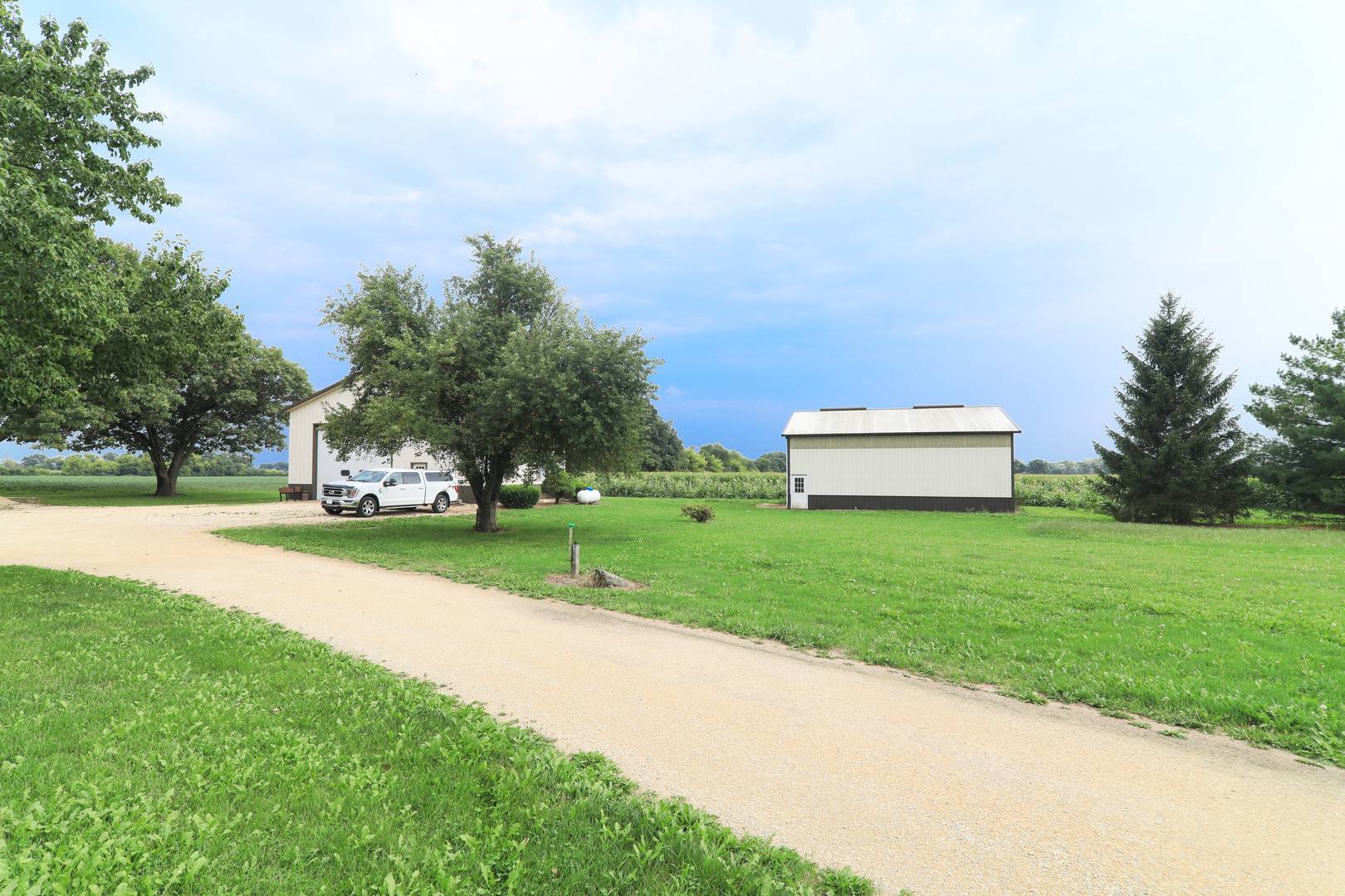 25811 Dunham RD, Garden Prairie, IL 61038
