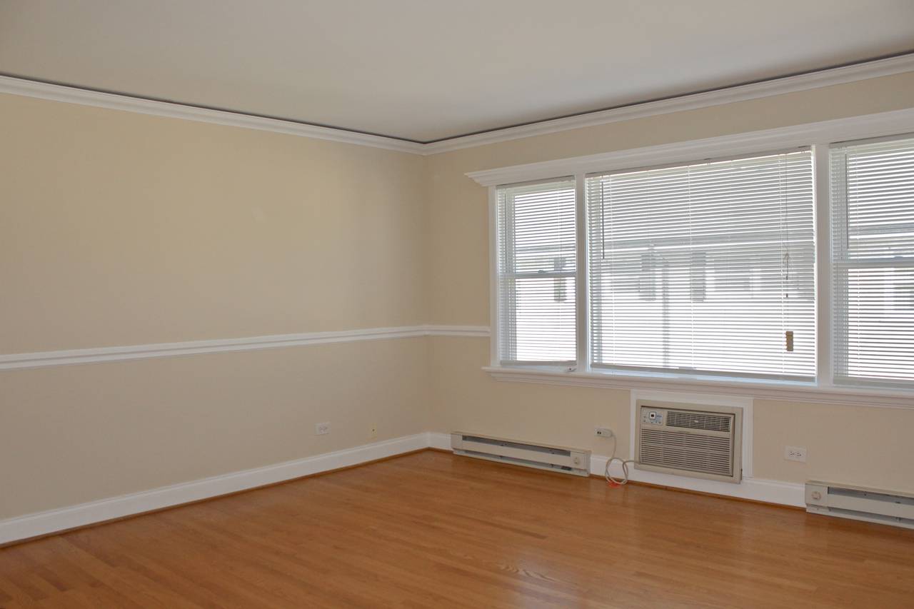 5029 N East River RD #2A, Norridge, IL 60706