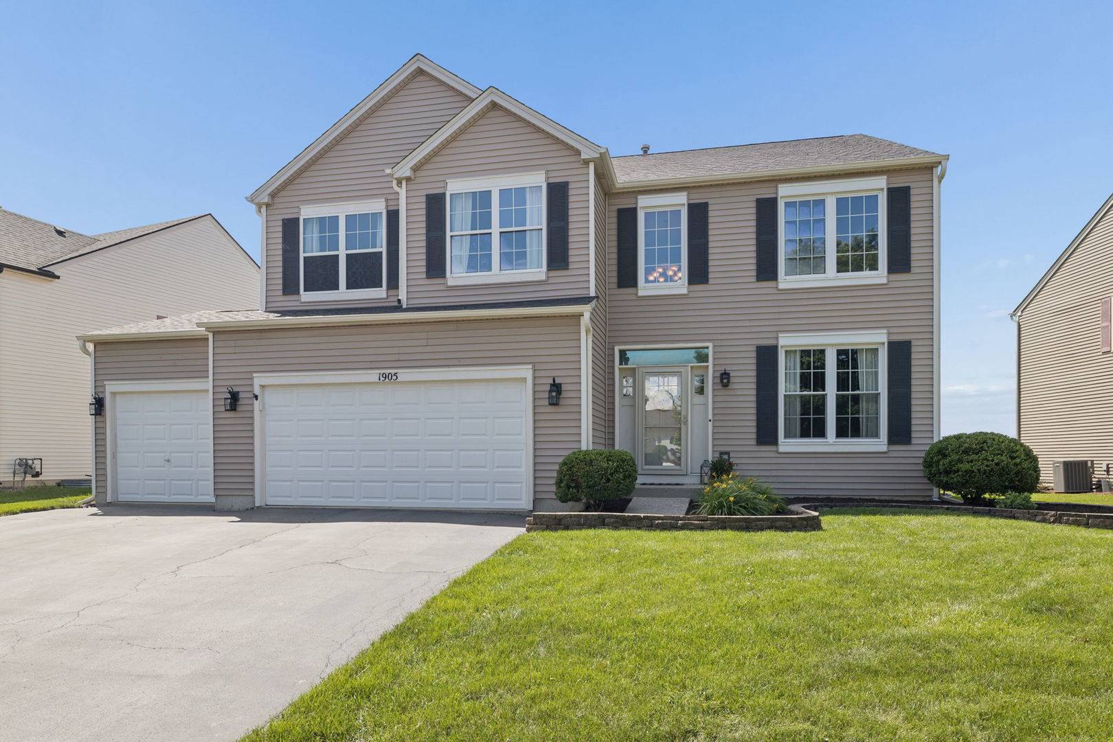 1905 Springside DR, Plainfield, IL 60586