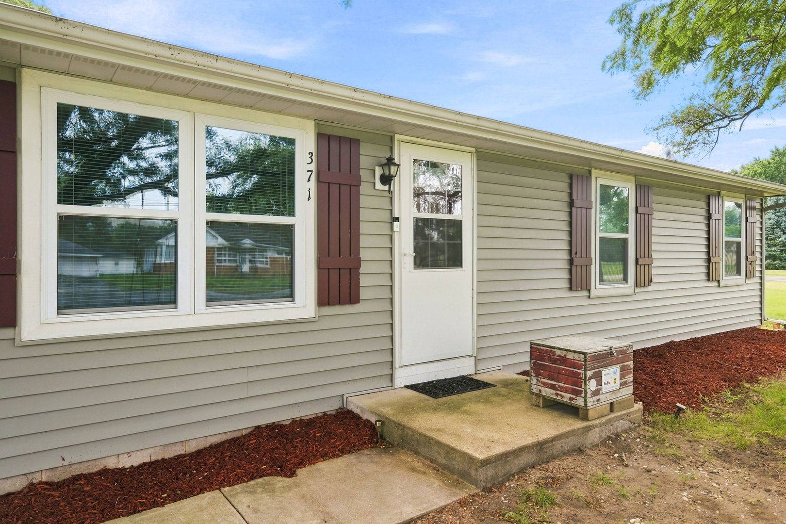 371 N Center ST, Braidwood, IL 60408