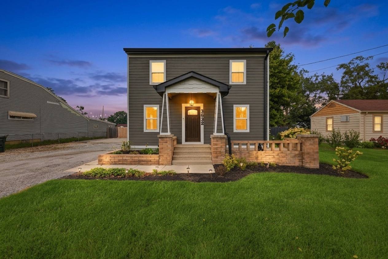 3632 Blackstone AVE, Markham, IL 60428