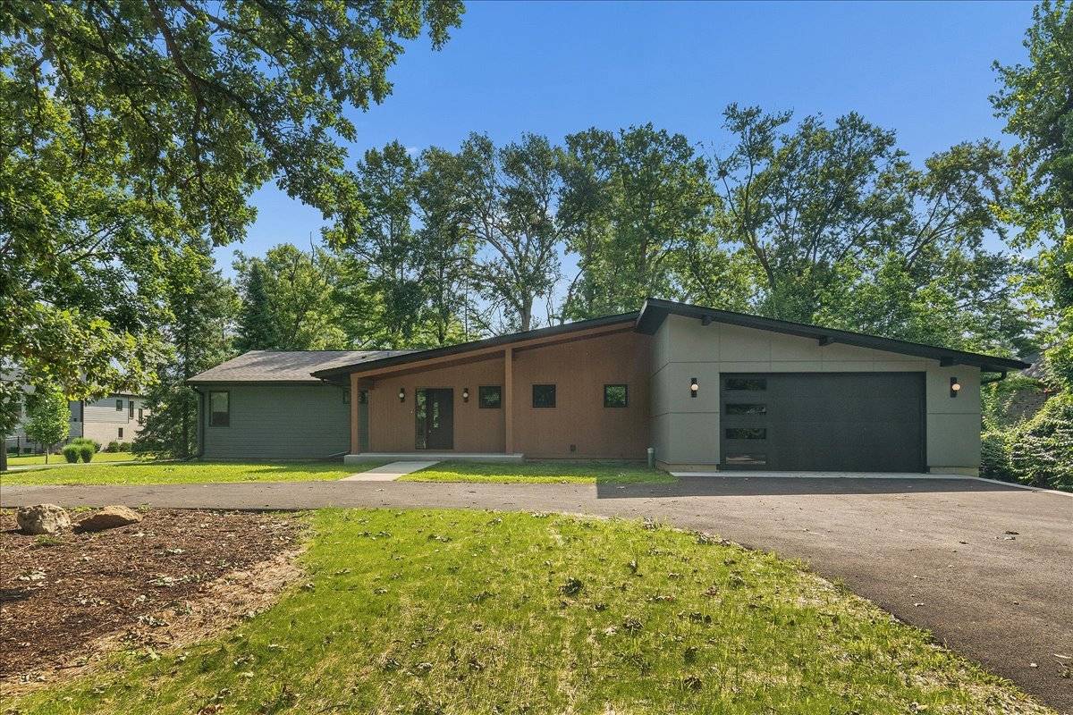 12405 S 75th AVE, Palos Heights, IL 60463