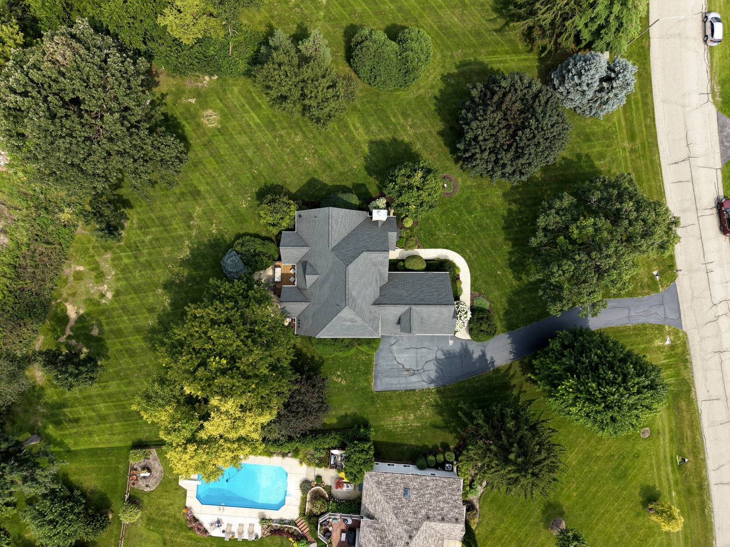 7306 Burning Tree DR, Mchenry, IL 60050