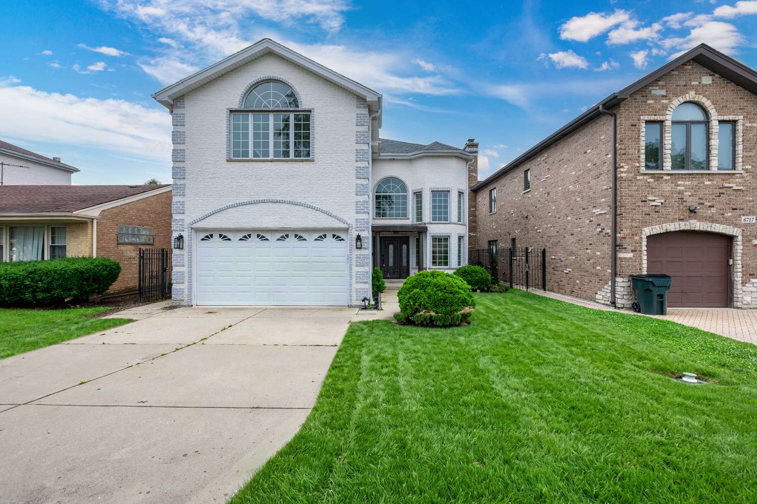 6723 N HARDING AVE, Lincolnwood, IL 60712