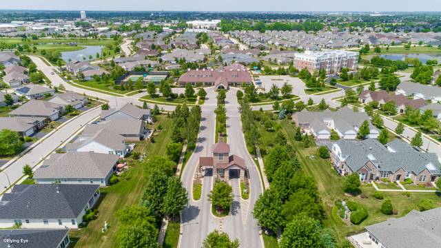 3835 Chesapeake LN, Naperville, IL 60564