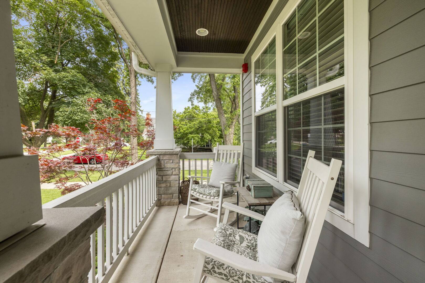 799 Hill AVE, Glen Ellyn, IL 60137