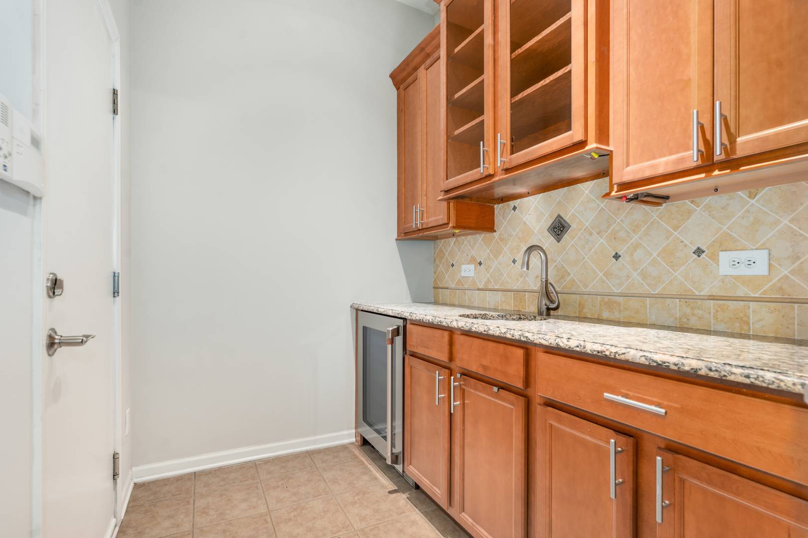 1179 kingsley LN, Aurora, IL 60505