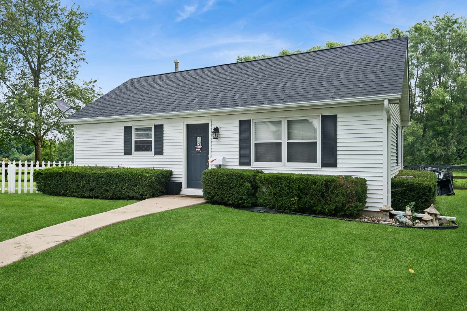 27490 W Wilmot RD, Antioch, IL 60002