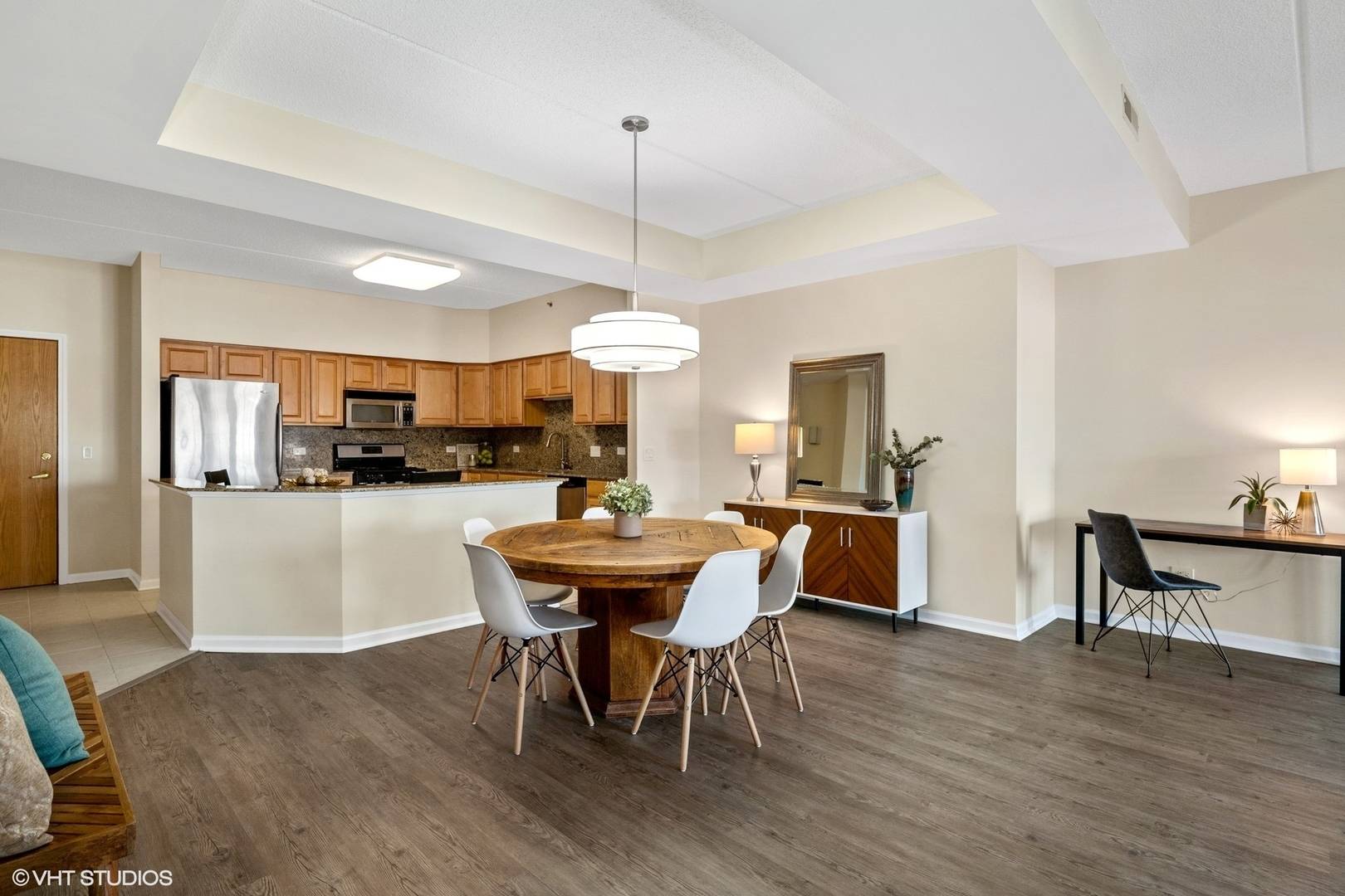 1479 N Milwaukee AVE #308, Libertyville, IL 60048