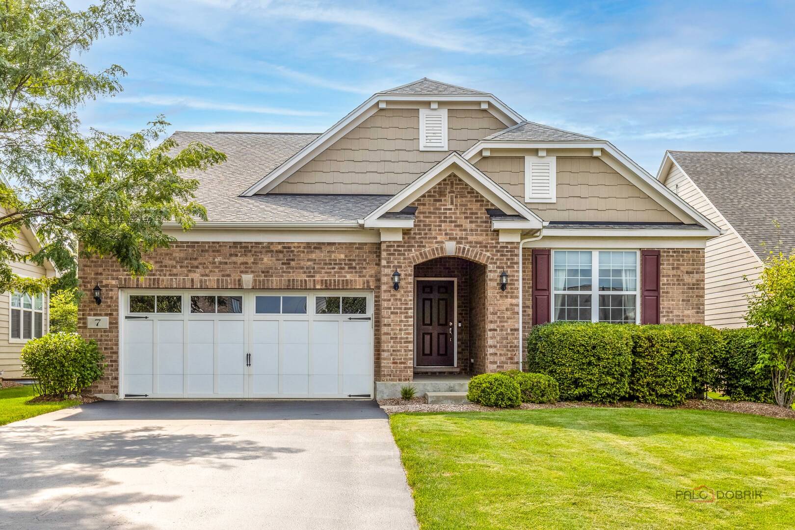 7 Melrose PL, Hawthorn Woods, IL 60047