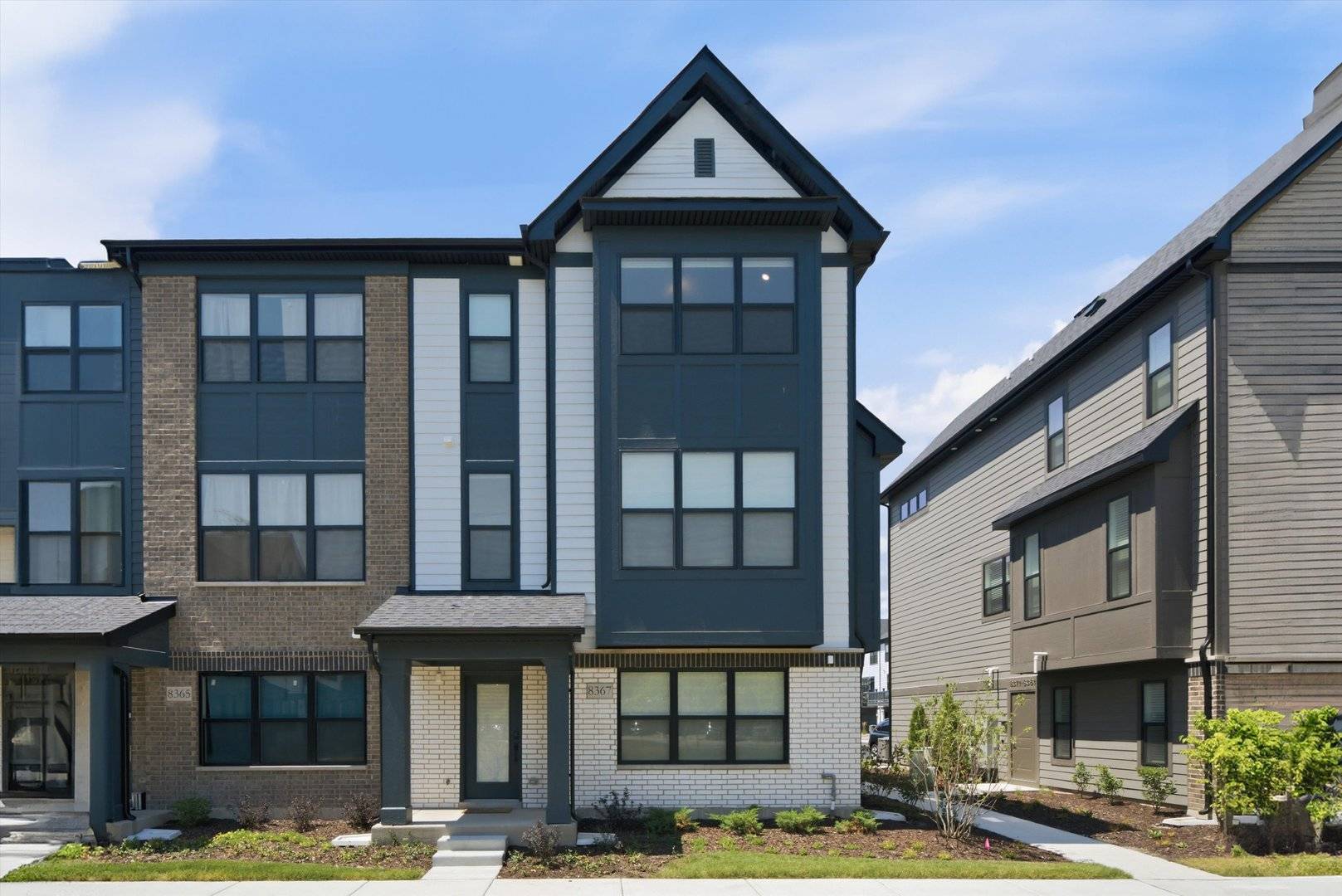 8367 Mulberry AVE, Morton Grove, IL 60053