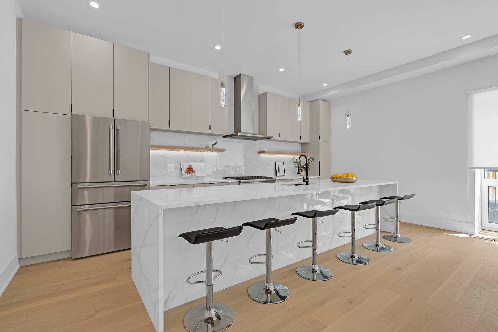 505 W Elm ST #3, Chicago, IL 60610