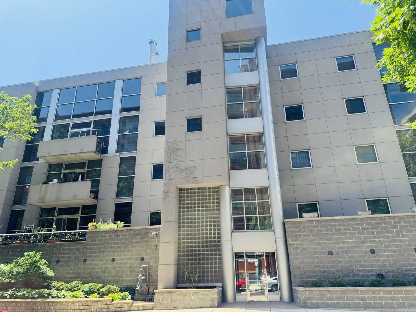939 W Huron ST #308, Chicago, IL 60642