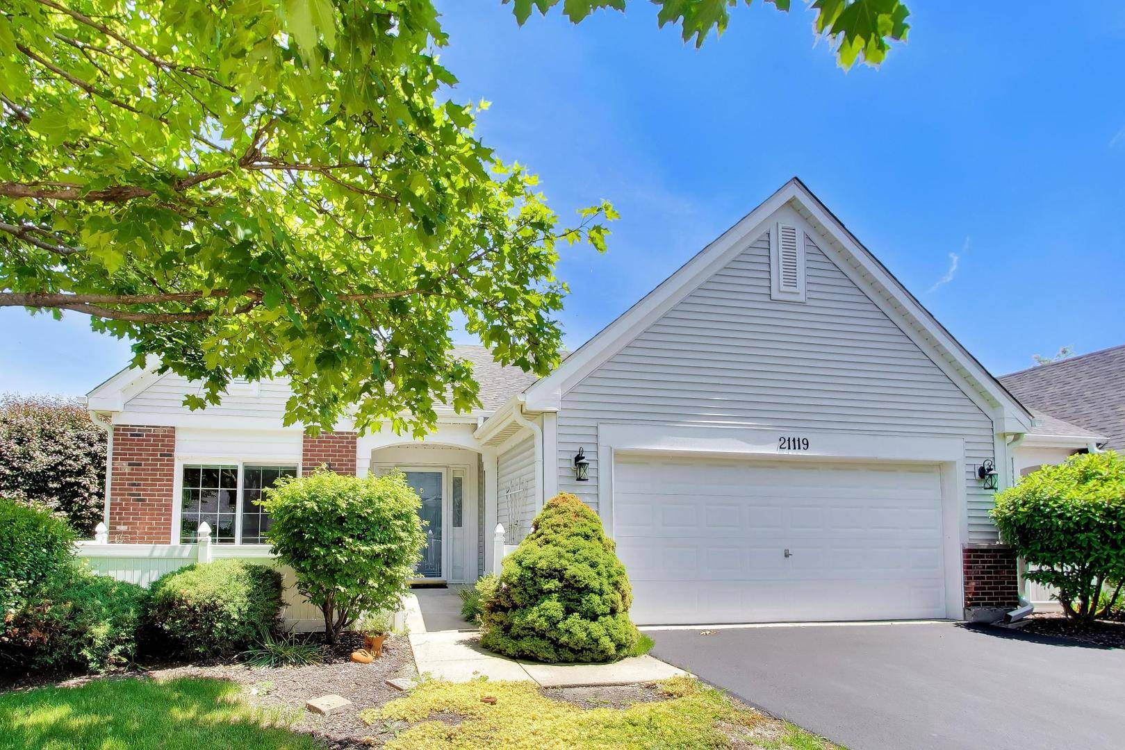 21119 W Braxton LN, Plainfield, IL 60544