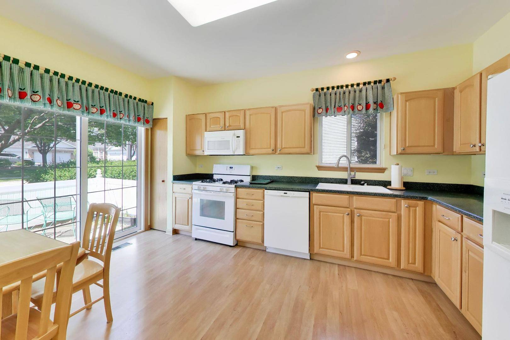 21119 W Braxton LN, Plainfield, IL 60544