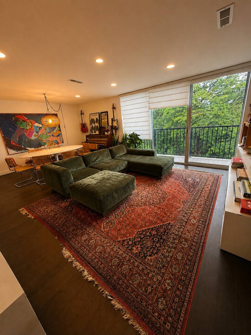 424 Park AVE #402, River Forest, IL 60305