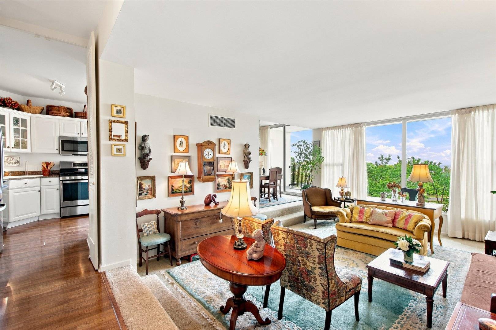 3200 N Lake Shore DR #511, Chicago, IL 60657
