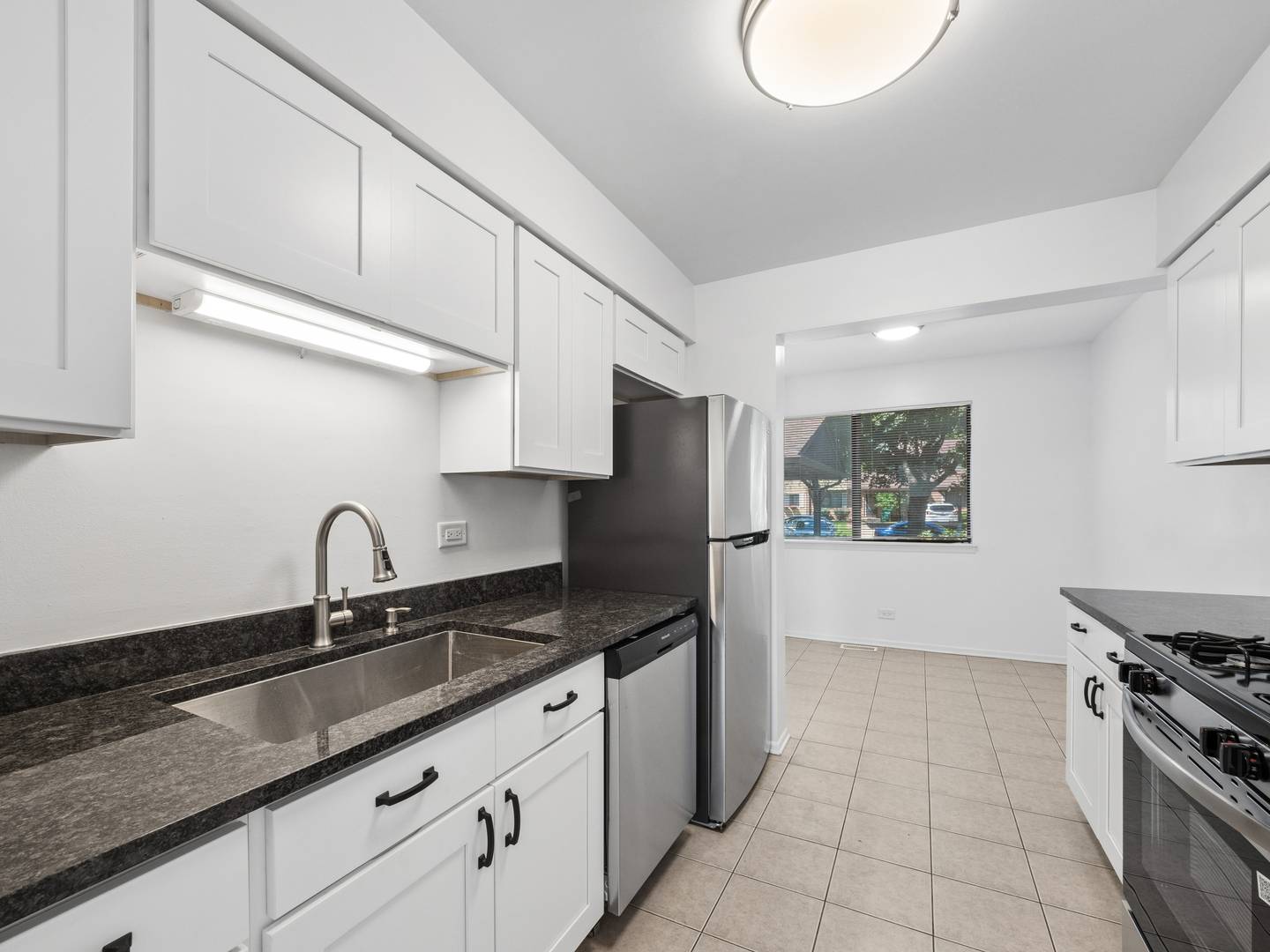 1631 Bow TRL, Wheeling, IL 60090