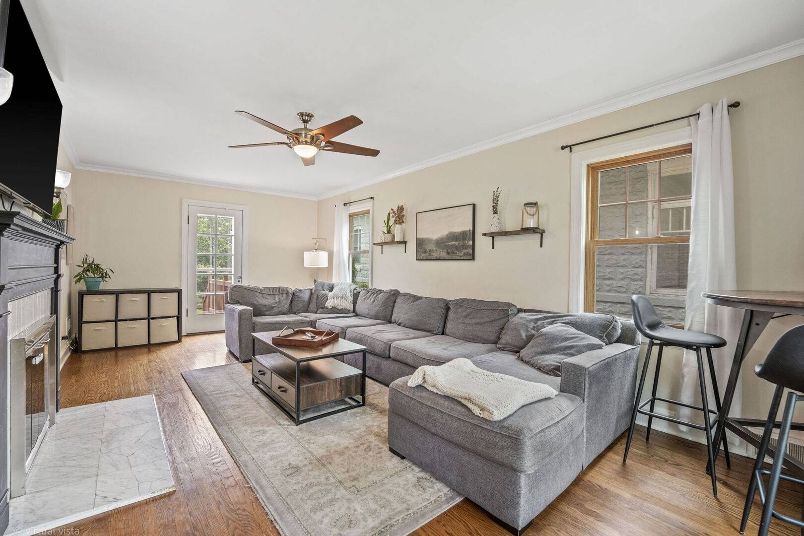 759 Laurel AVE, Des Plaines, IL 60016