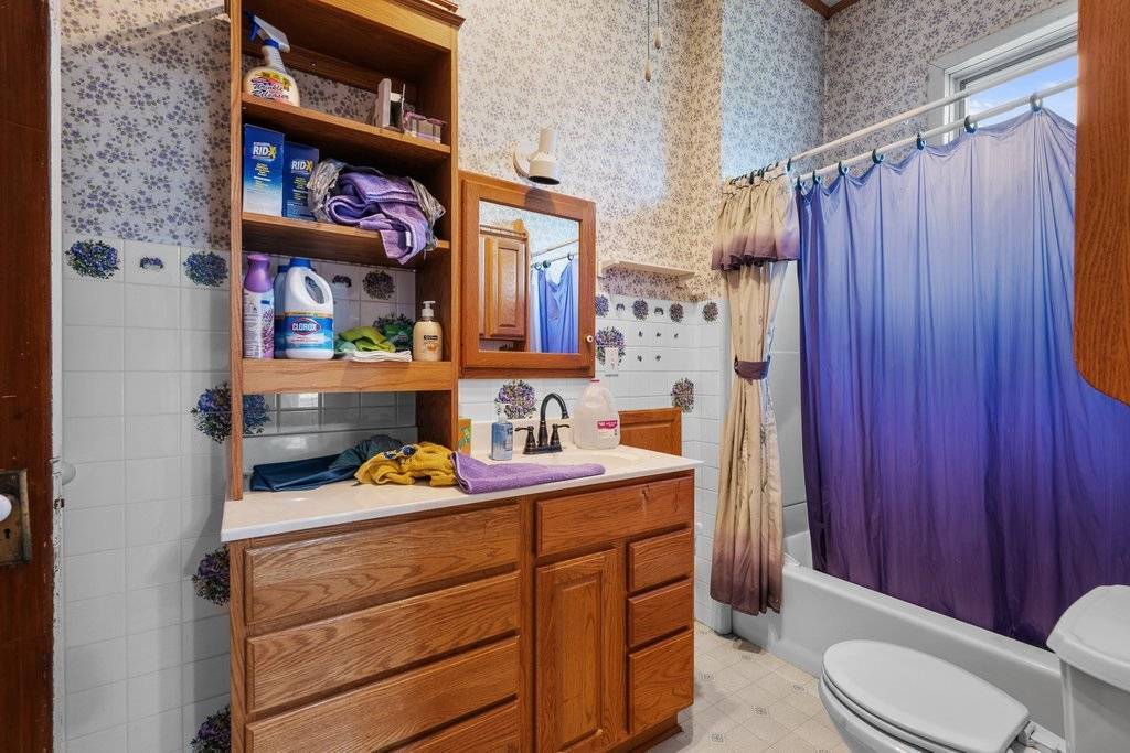 21084 Trolly RD, Galva, IL 61434
