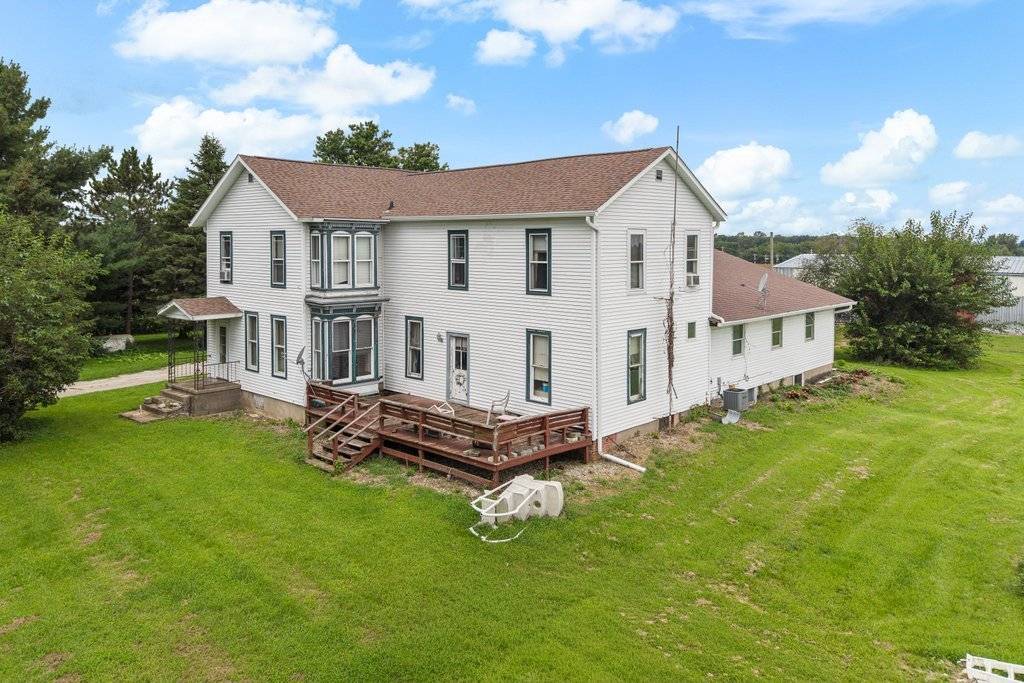 21084 Trolly RD, Galva, IL 61434