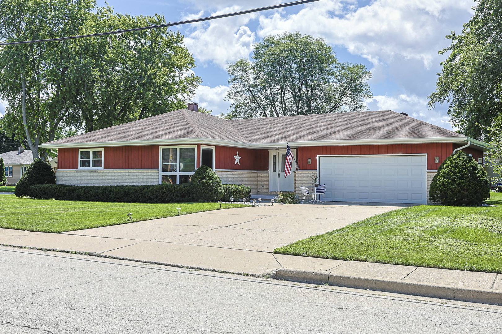 1305 VAN ST, Elgin, IL 60123