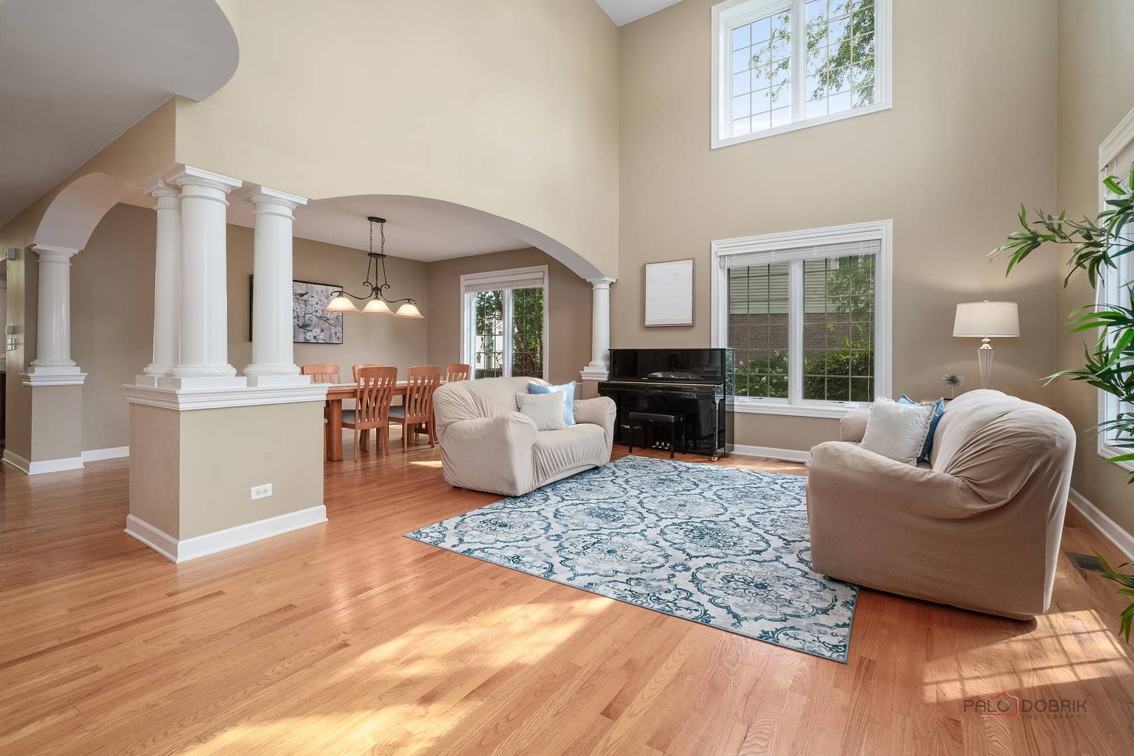 2411 Overview DR, Buffalo Grove, IL 60089