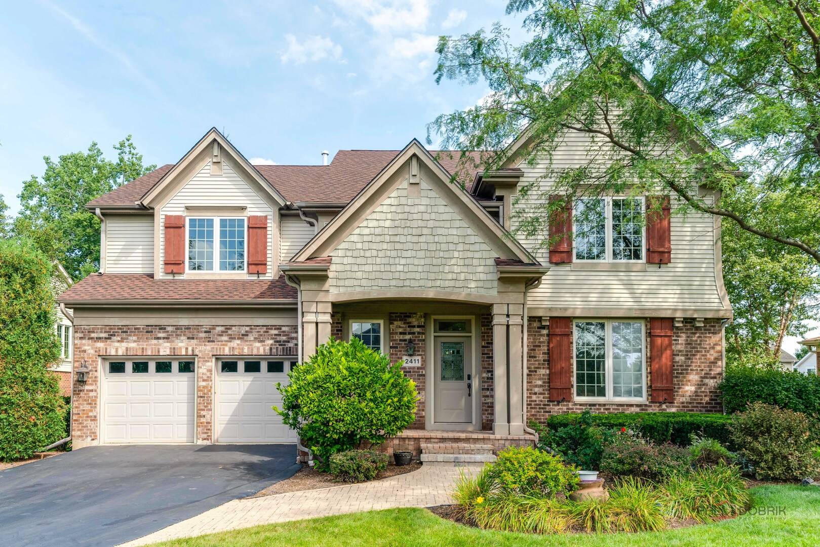 2411 Overview DR, Buffalo Grove, IL 60089