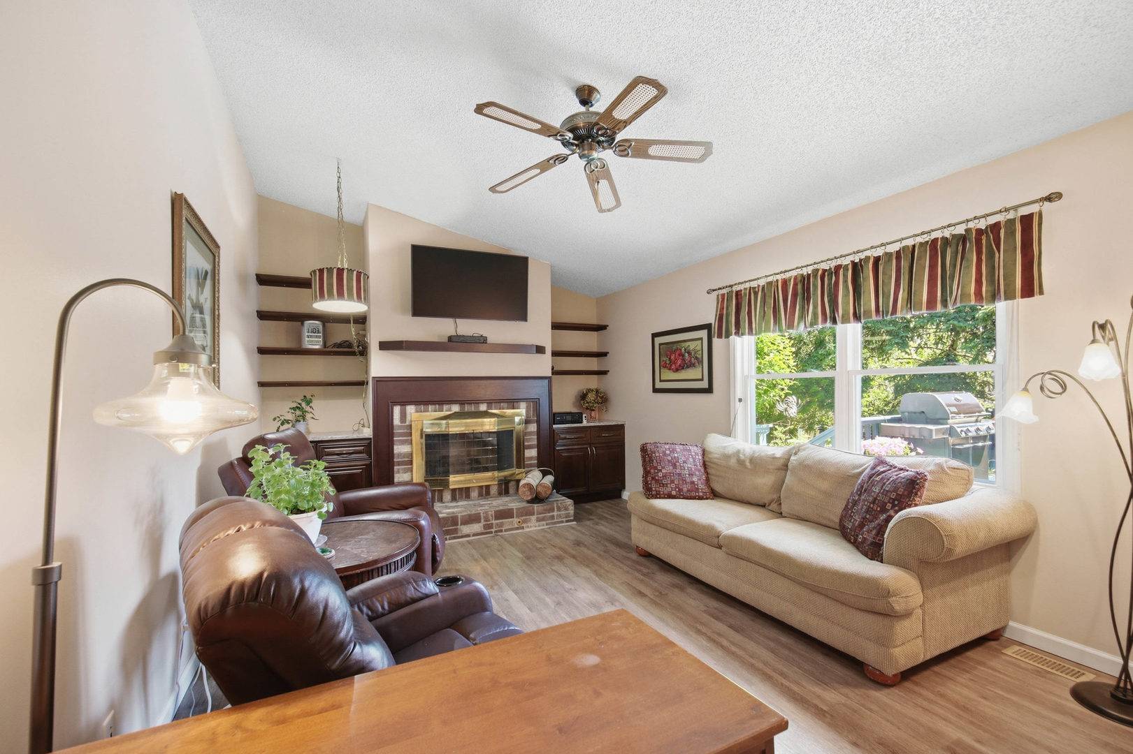 509 Tebay PL, Schaumburg, IL 60194
