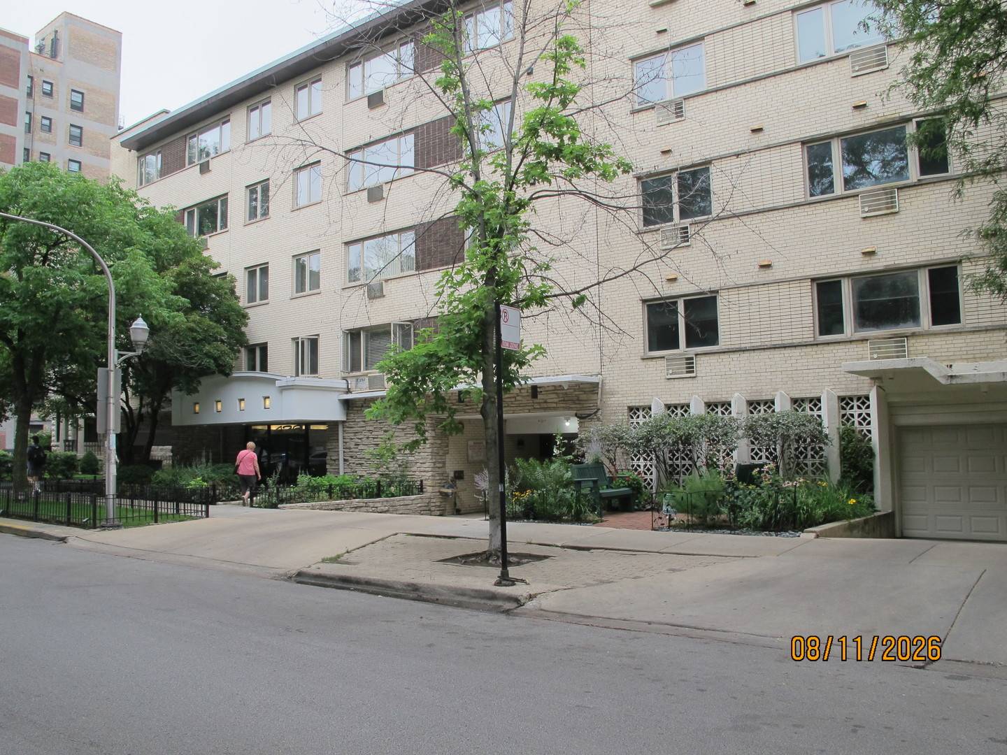 426 W Barry AVE #409, Chicago, IL 60657