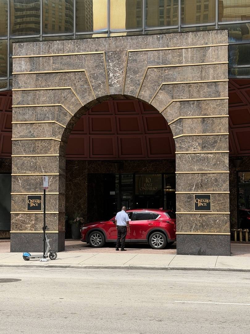10 E Ontario ST #3608, Chicago, IL 60611