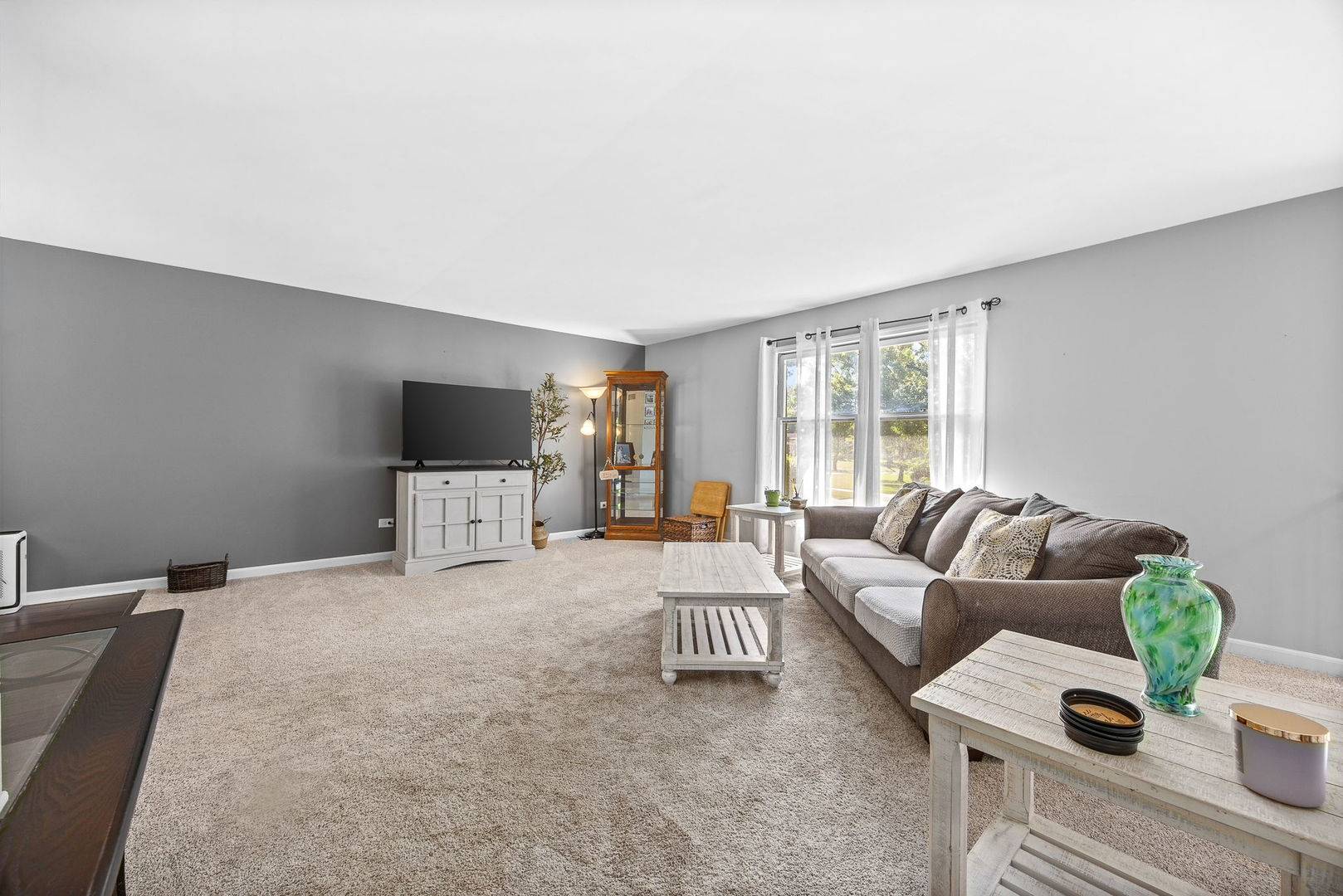 808 South RD, Lisle, IL 60532