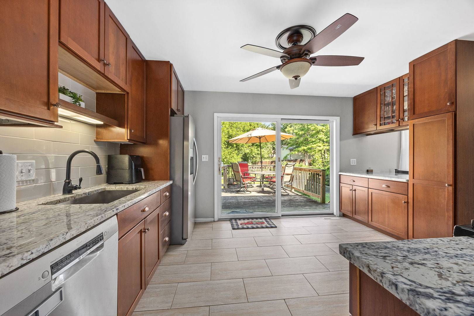 808 South RD, Lisle, IL 60532