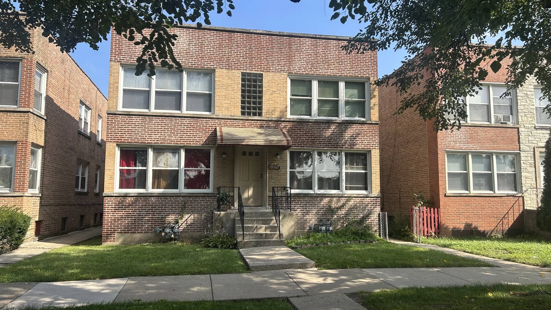 4806 Mulford ST, Skokie, IL 60077