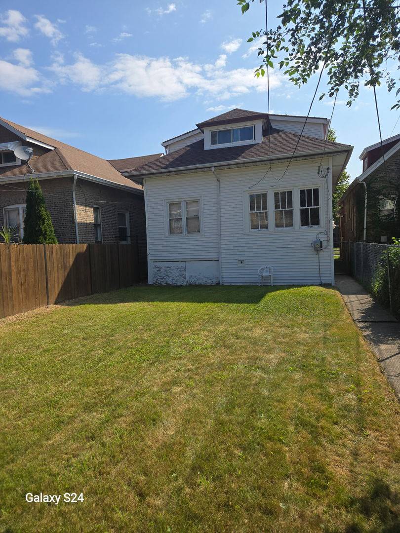 8118 S Rhodes AVE, Chicago, IL 60619