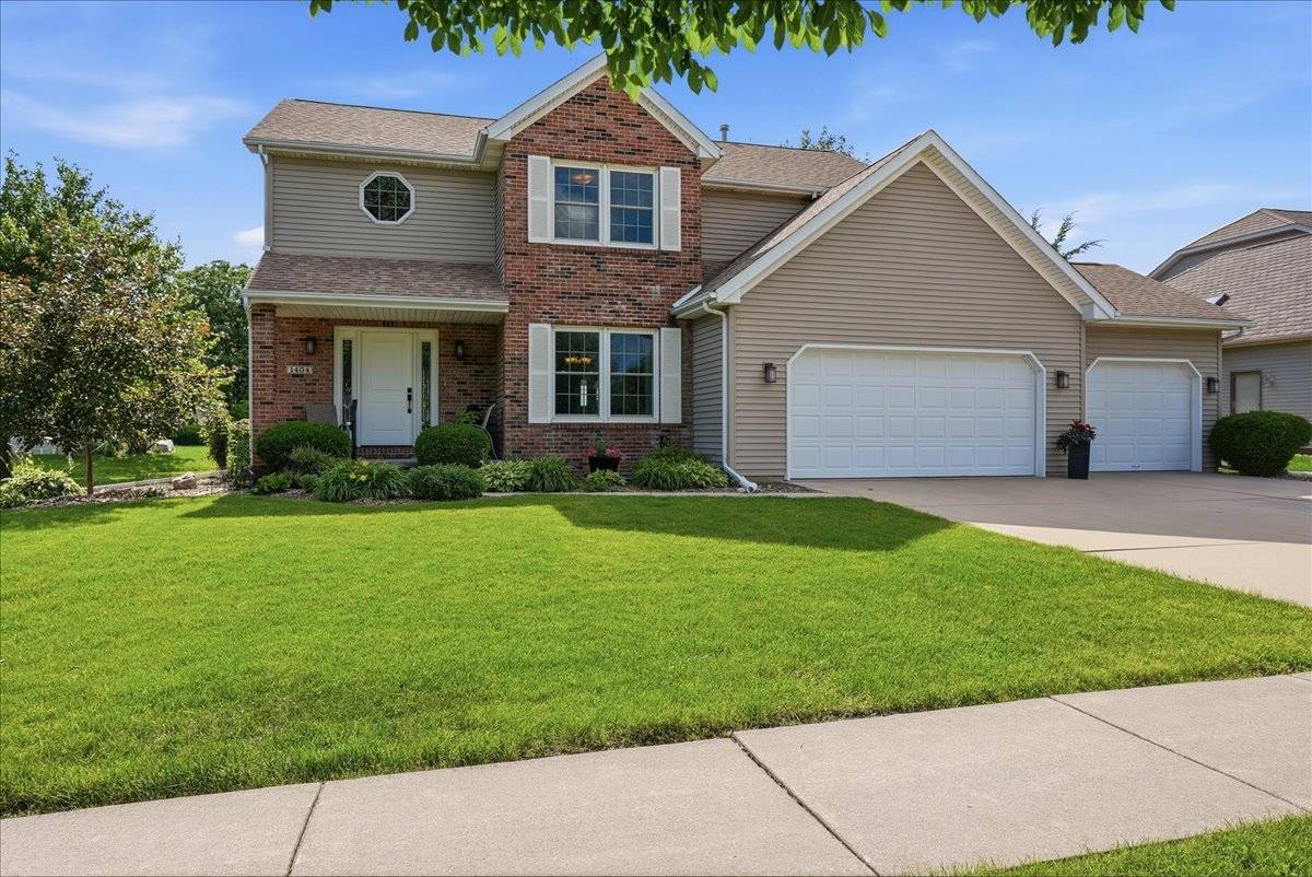 1404 Broad Creek RD, Bloomington, IL 61704