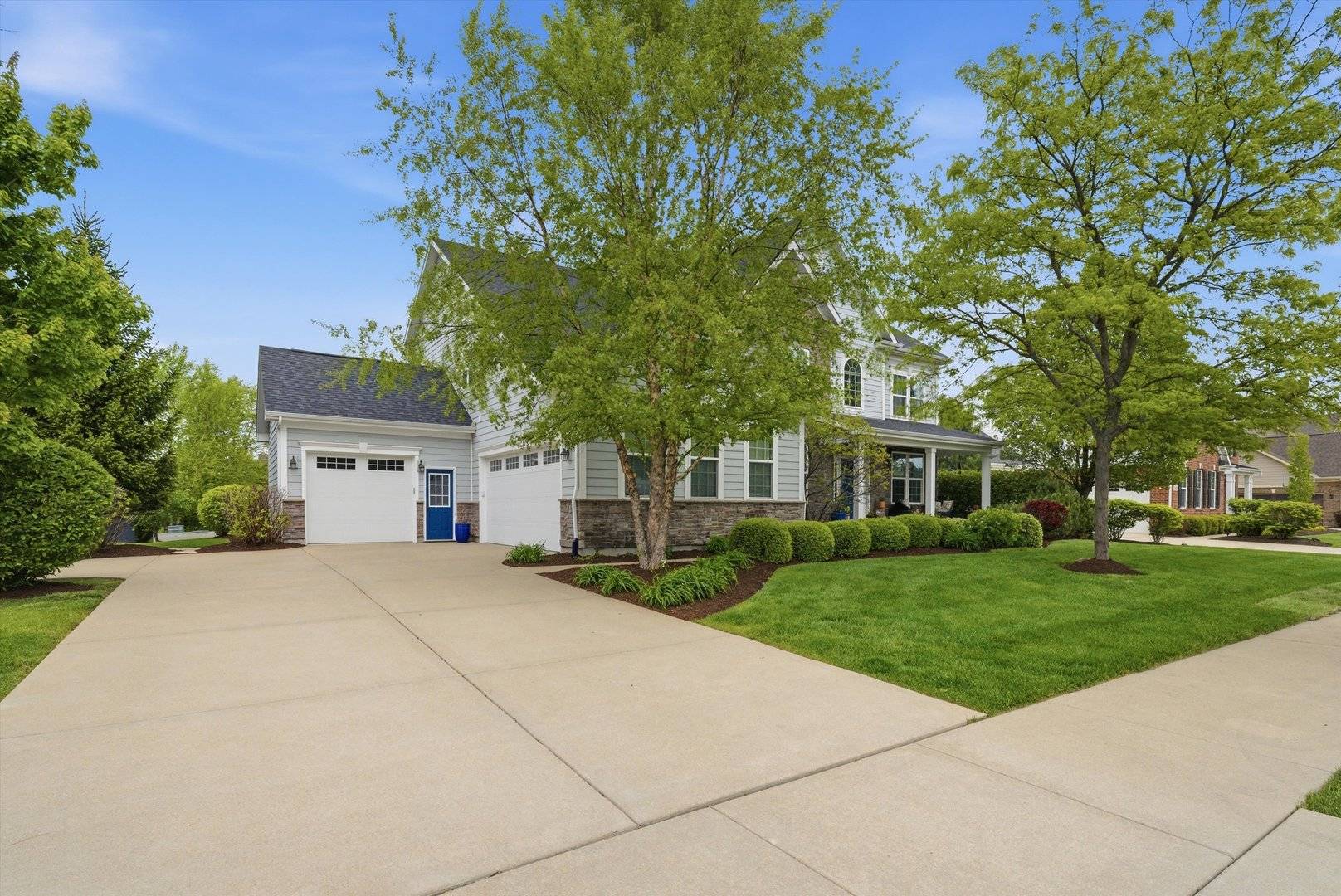 4836 Shumard LN, Naperville, IL 60564