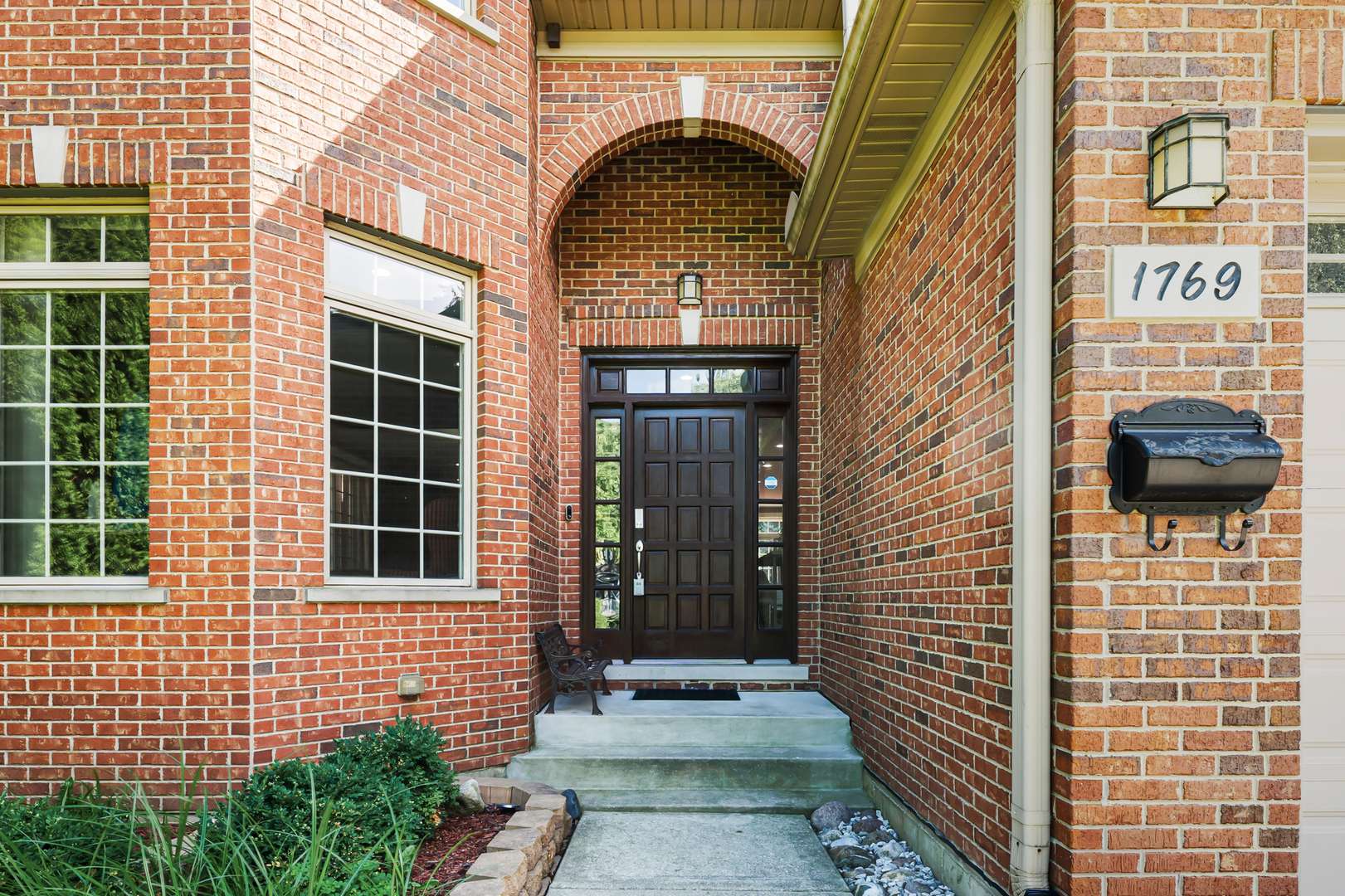 1769 Morse AVE, Des Plaines, IL 60018