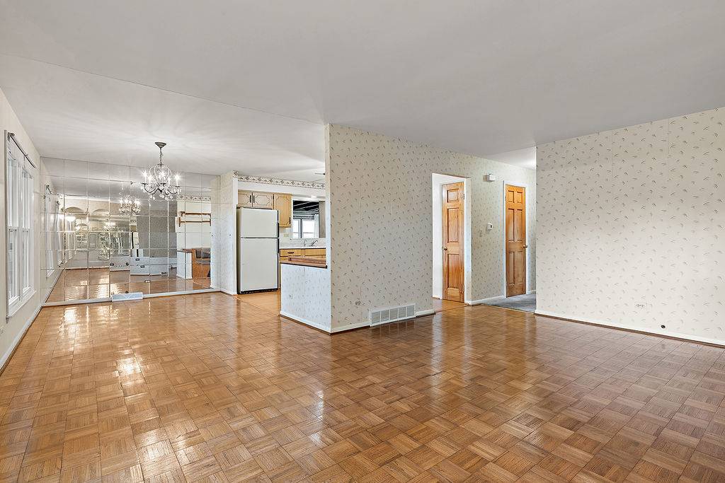 Address not disclosed, Mount Prospect, IL 60056
