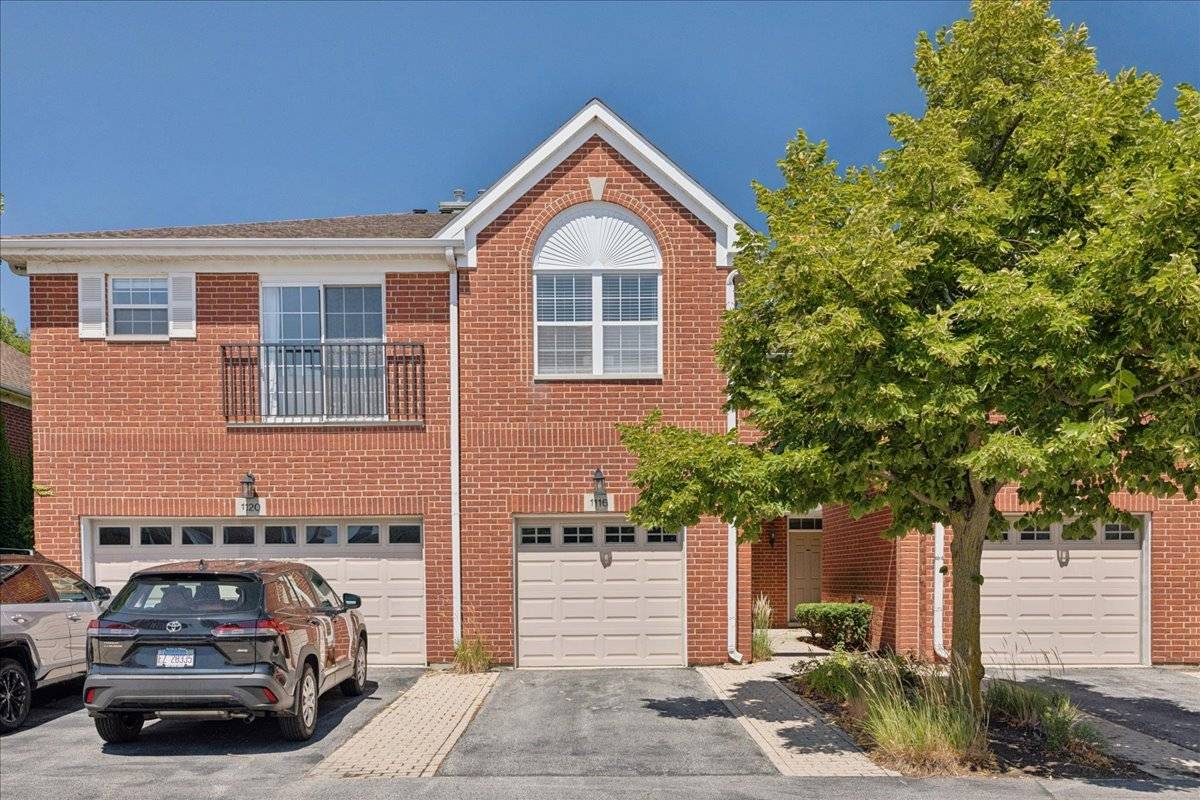 1116 Kensington DR #21-A1, Northbrook, IL 60062